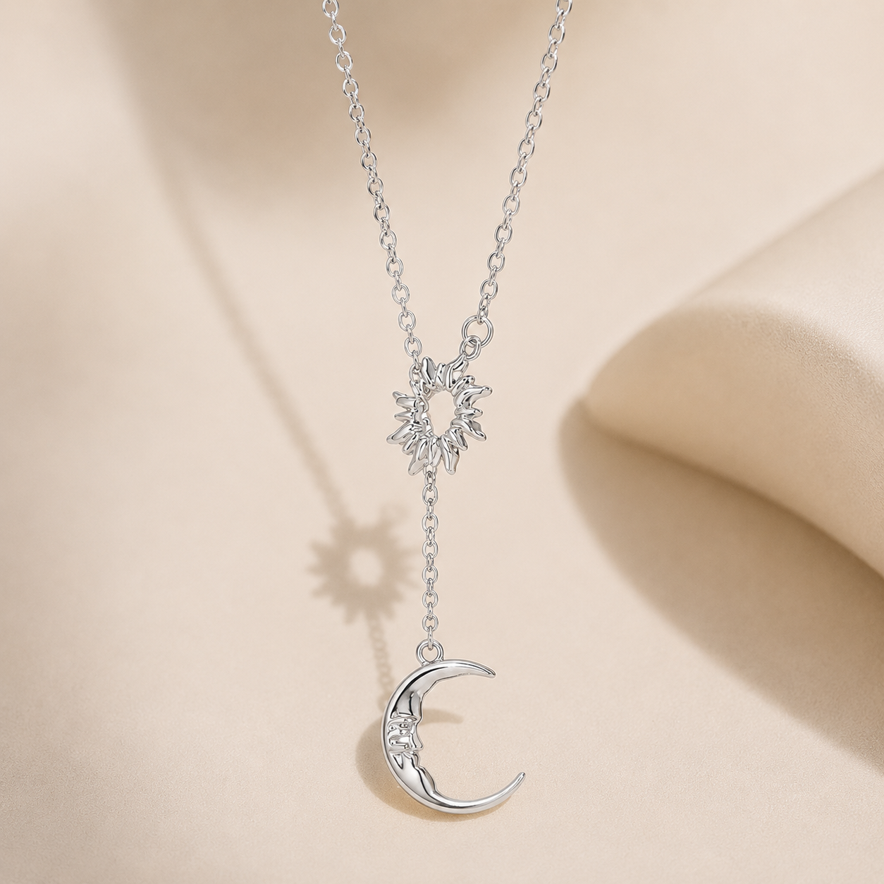 🌞 Sun & Moon Celestial Necklace – Carry Your Light, Embrace Your Dreams 🌙