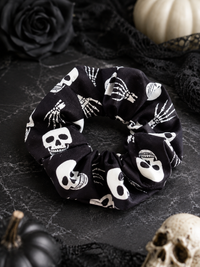 Spooky Skeleton Hands 💀
