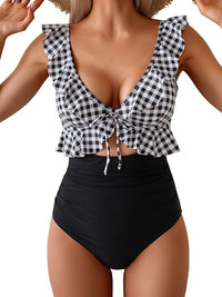 Black grid print