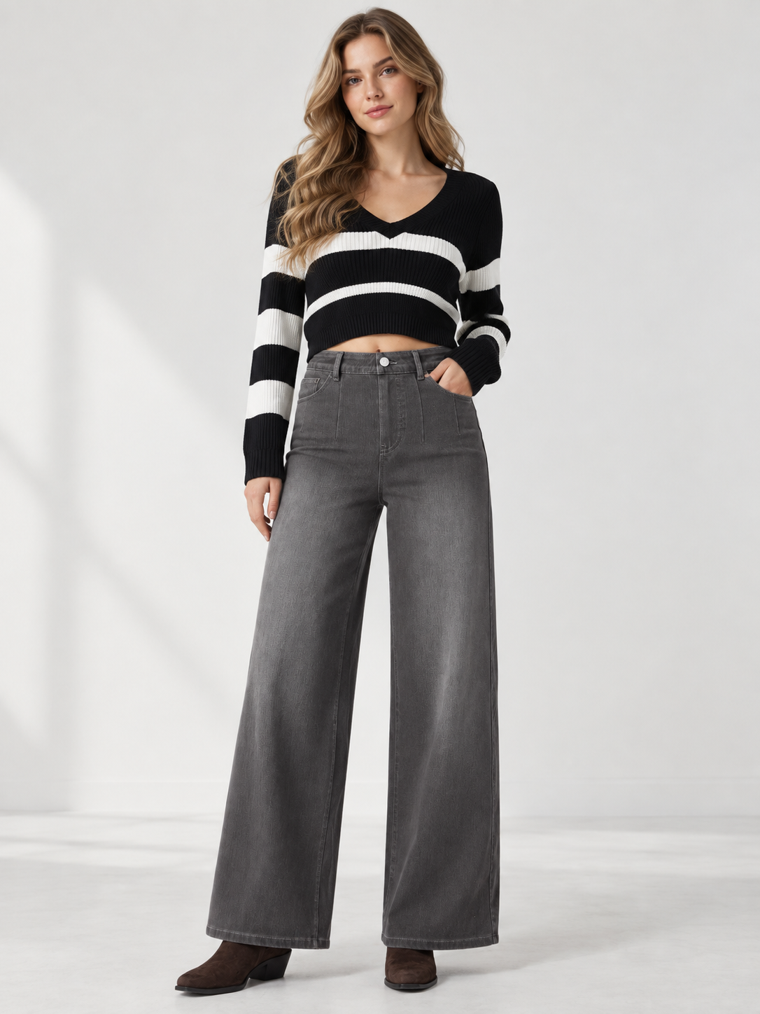 🎒 Back-to-School Deal – High-Waist Straight-Leg Stretch Jeans 👖 Sculpted Fit with Functional Pockets for Everyday Style ✨