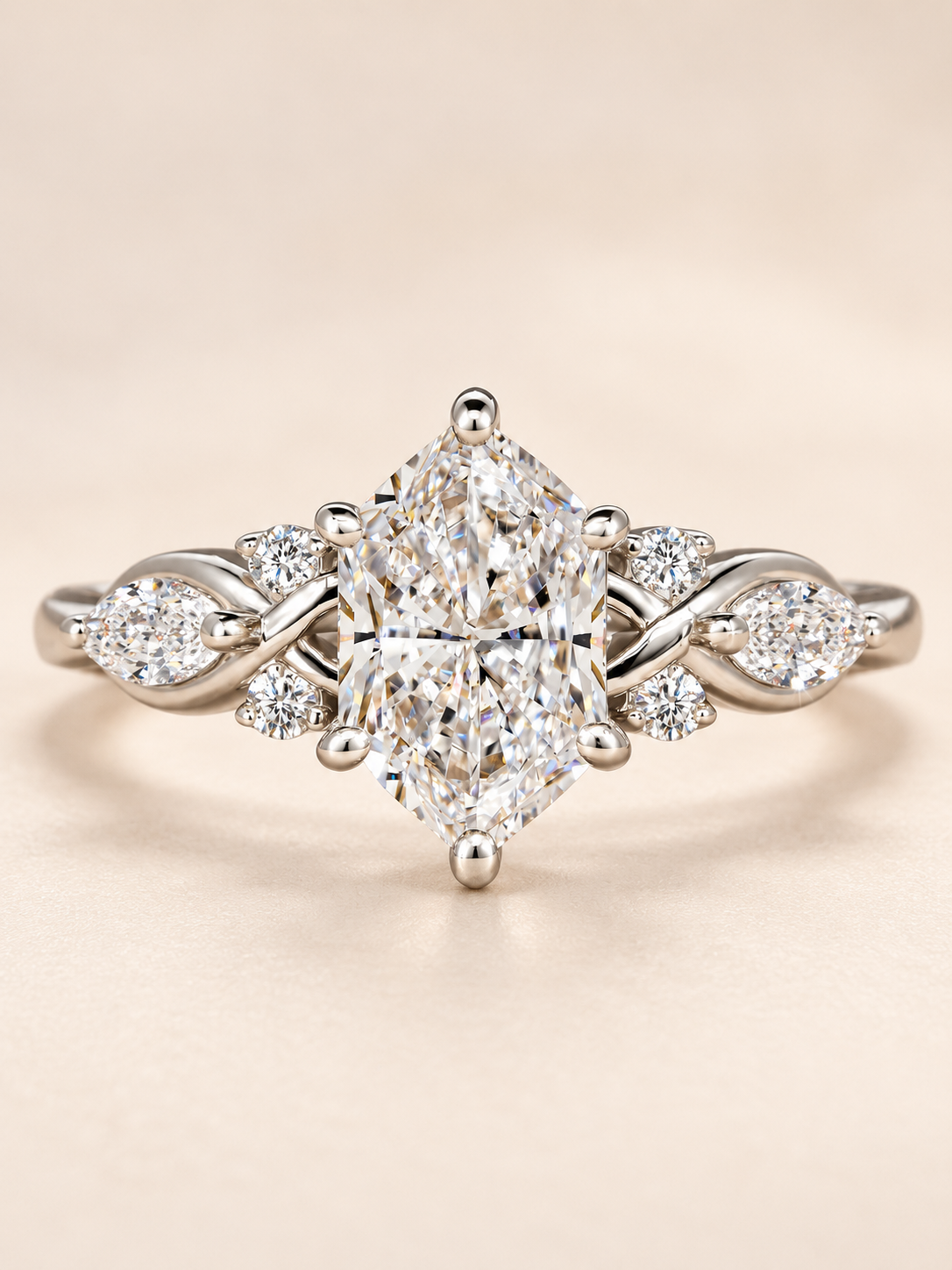 💍 Bridal Jewelry Deal – Vintage Marquise Engagement Ring ✨ Elegant Double-Prong Setting with Sparkling Side Stones for Her 💎