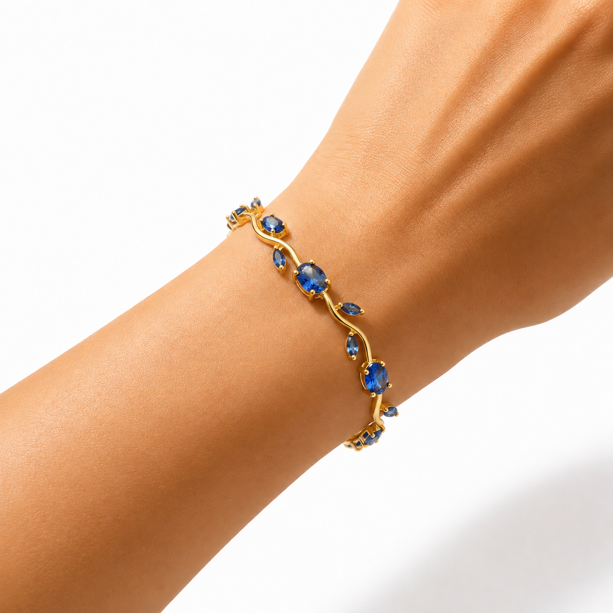🌷 Bestseller Pink Tulip Bracelet for Women – Gold-Plated Stainless Steel ✨