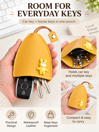 🎀 Cute Gift Deal – Cartoon Pull-Out Key Pouch 🔑 Portable Leather Holder with Quick-Access Design for Scratch-Free Key Storage ✨