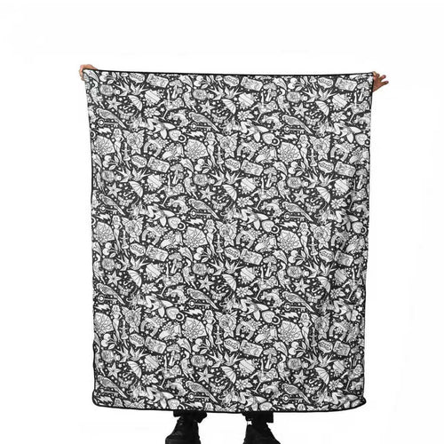 DIY Drawing Blanket with 24 Colors Markers, Doodle Your Own Blankets, Customizable Washable Paint & Play Blankets for Adults