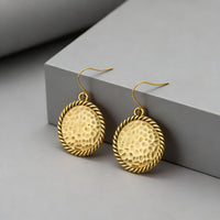 Minimalist Gold