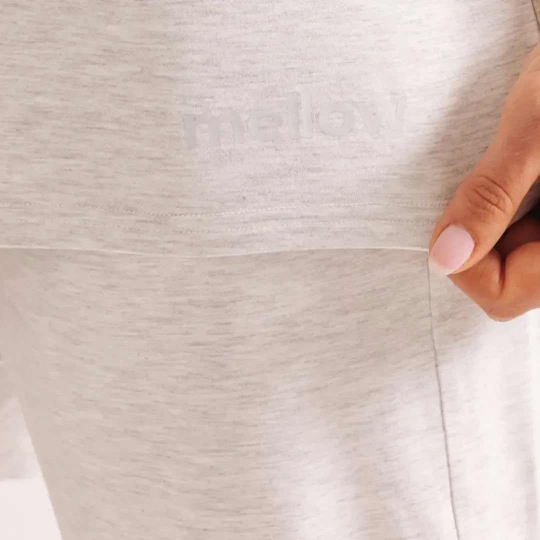 Beat the Heat: Ultra-Breathable Cooling Pajamas for All-Night Rest
